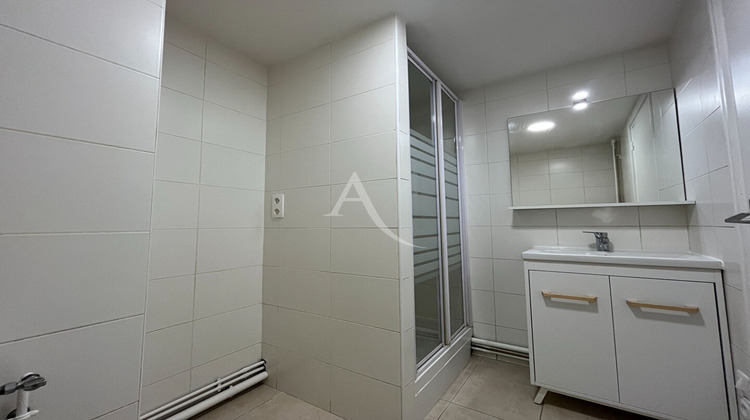 Ma-Cabane - Location Appartement REIMS, 27 m²