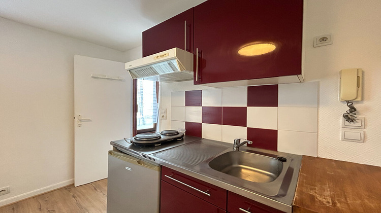 Ma-Cabane - Location Appartement REIMS, 14 m²