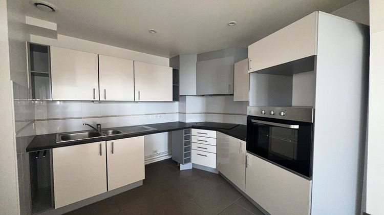 Ma-Cabane - Location Appartement REIMS, 67 m²
