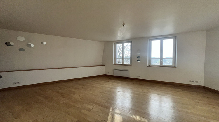 Ma-Cabane - Location Appartement REIMS, 67 m²