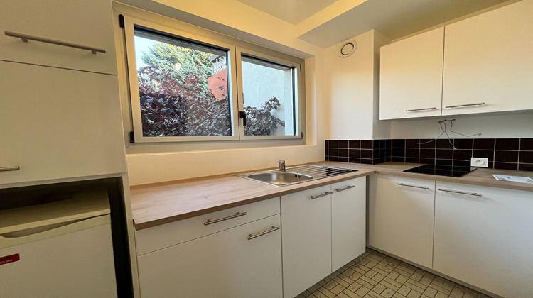 Ma-Cabane - Location Appartement REIMS, 34 m²