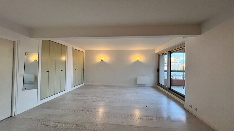 Ma-Cabane - Location Appartement REIMS, 34 m²