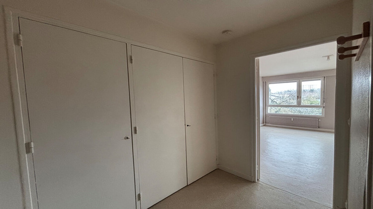 Ma-Cabane - Location Appartement REIMS, 38 m²