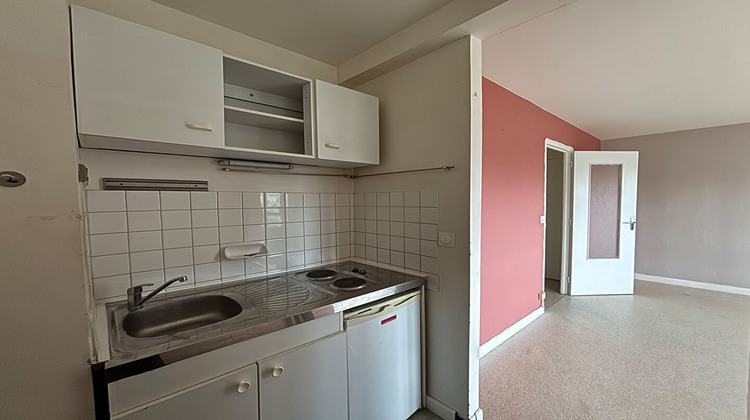 Ma-Cabane - Location Appartement REIMS, 38 m²