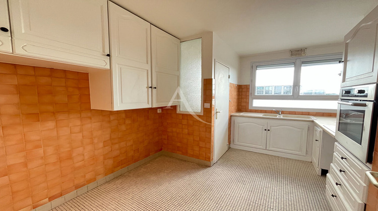 Ma-Cabane - Location Appartement REIMS, 75 m²