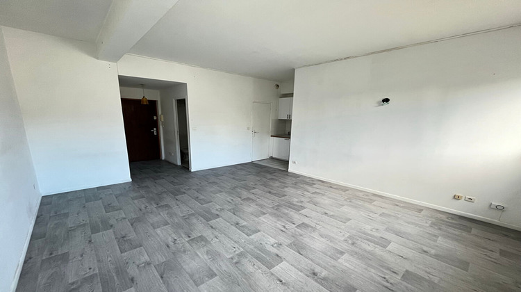 Ma-Cabane - Location Appartement REIMS, 28 m²