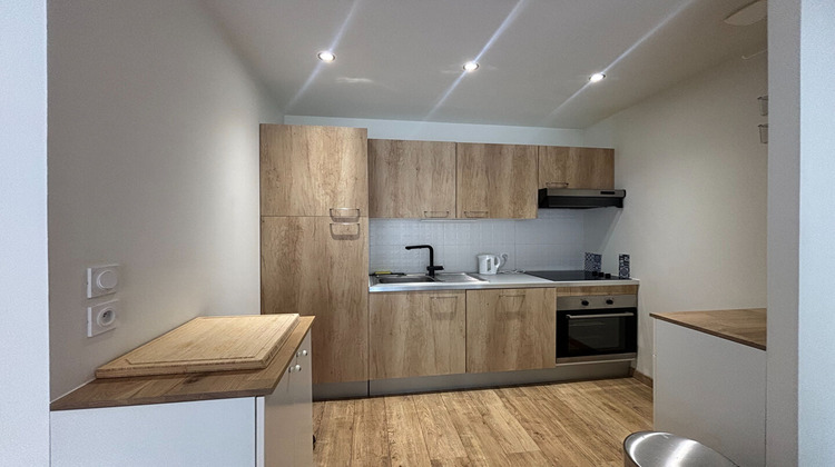 Ma-Cabane - Location Appartement REIMS, 47 m²