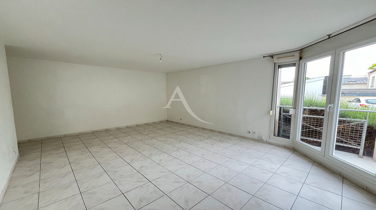 Ma-Cabane - Location Appartement REIMS, 67 m²