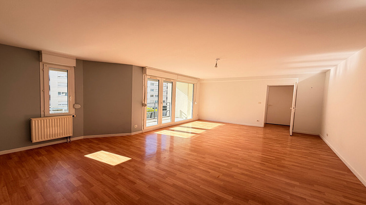 Ma-Cabane - Location Appartement REIMS, 56 m²
