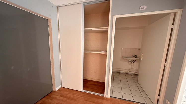 Ma-Cabane - Location Appartement REIMS, 56 m²