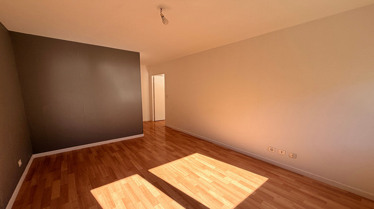 Ma-Cabane - Location Appartement REIMS, 56 m²