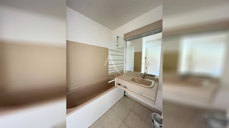 Ma-Cabane - Location Appartement REIMS, 30 m²