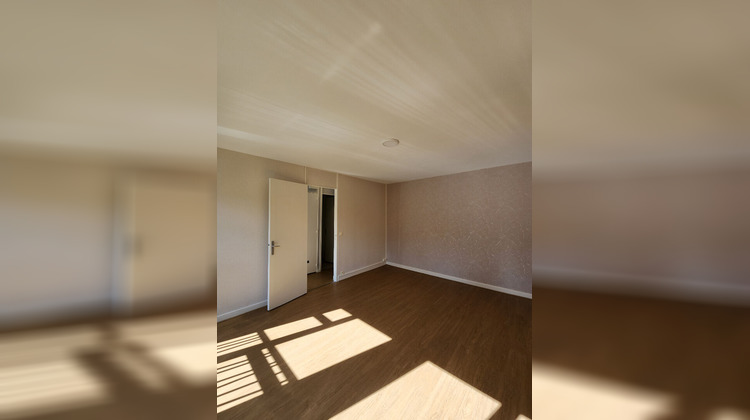 Ma-Cabane - Location Appartement REIMS, 42 m²