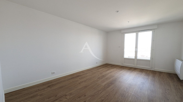 Ma-Cabane - Location Appartement REIMS, 76 m²
