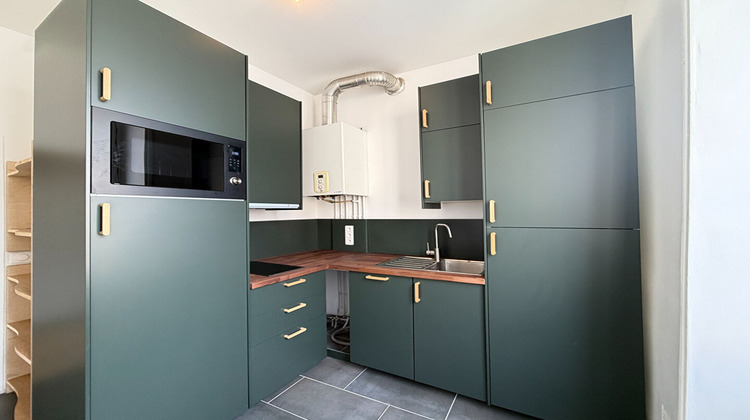 Ma-Cabane - Location Appartement REIMS, 65 m²