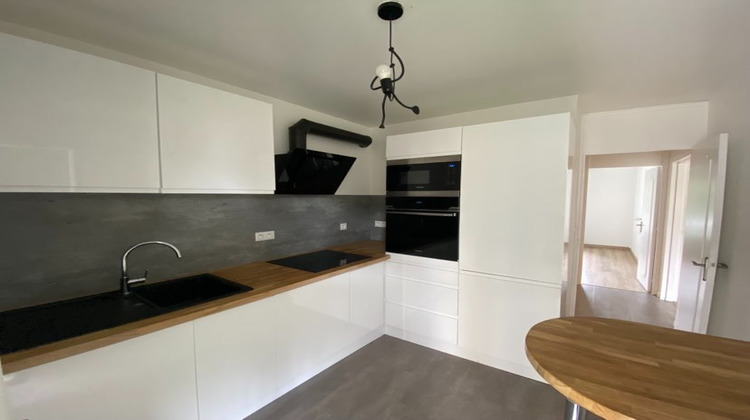 Ma-Cabane - Location Appartement REIMS, 75 m²