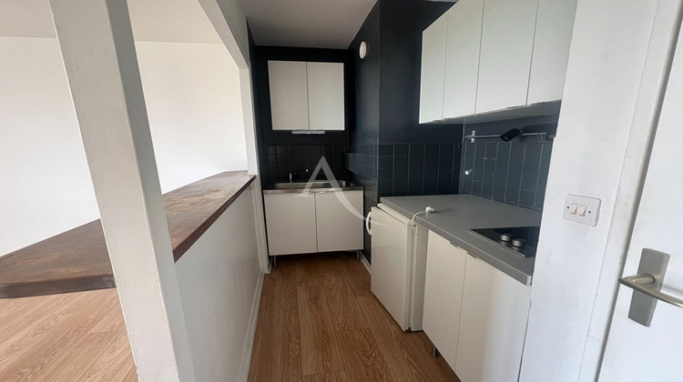 Ma-Cabane - Location Appartement REIMS, 32 m²