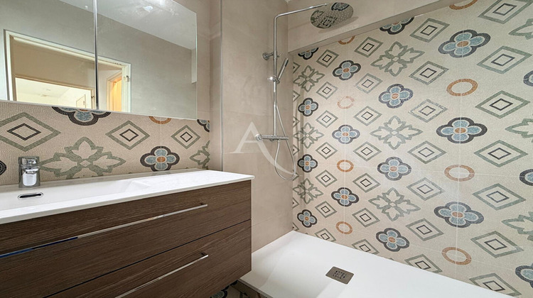Ma-Cabane - Location Appartement REIMS, 57 m²