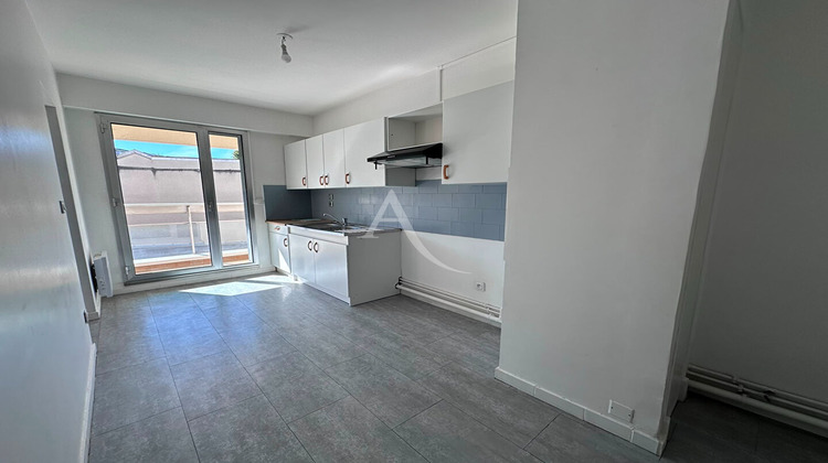 Ma-Cabane - Location Appartement REIMS, 86 m²