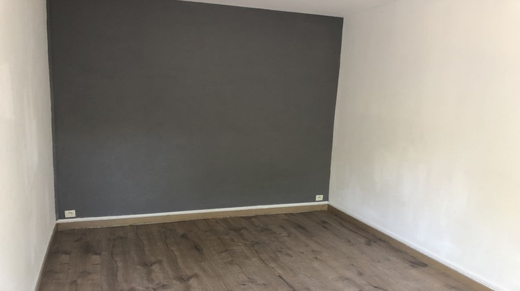 Ma-Cabane - Location Appartement REIMS, 59 m²