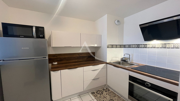 Ma-Cabane - Location Appartement REIMS, 43 m²