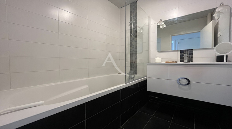 Ma-Cabane - Location Appartement REIMS, 75 m²