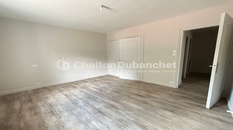 Ma-Cabane - Location Appartement RENAISON, 69 m²