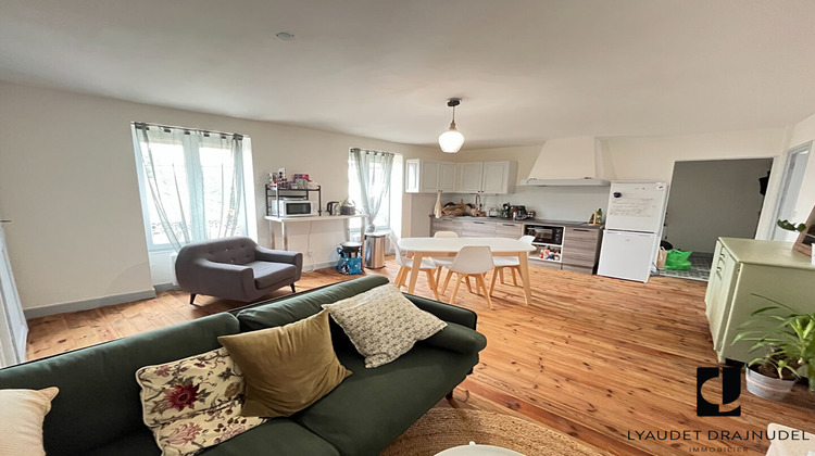 Ma-Cabane - Location Appartement RENAISON, 54 m²