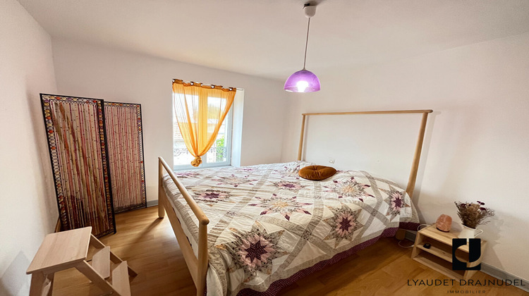Ma-Cabane - Location Appartement RENAISON, 54 m²