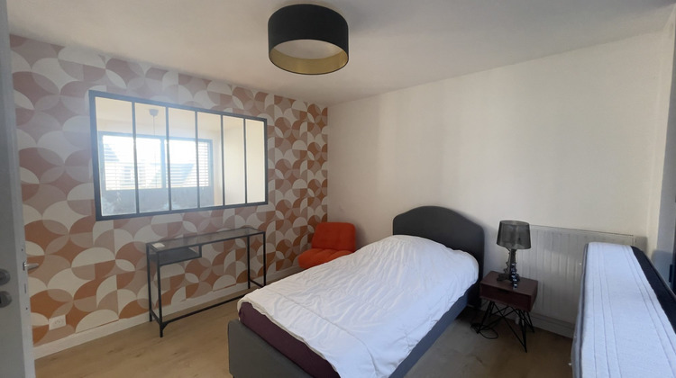Ma-Cabane - Location Appartement Rennes, 201 m²