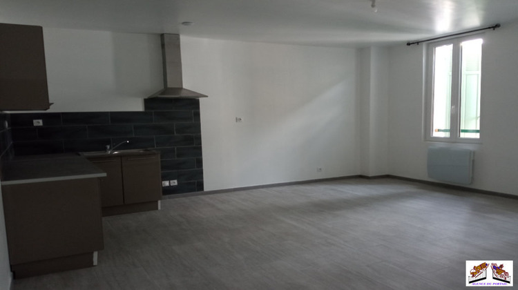 Ma-Cabane - Location Appartement RIANS, 61 m²