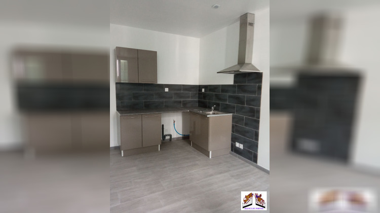 Ma-Cabane - Location Appartement RIANS, 61 m²