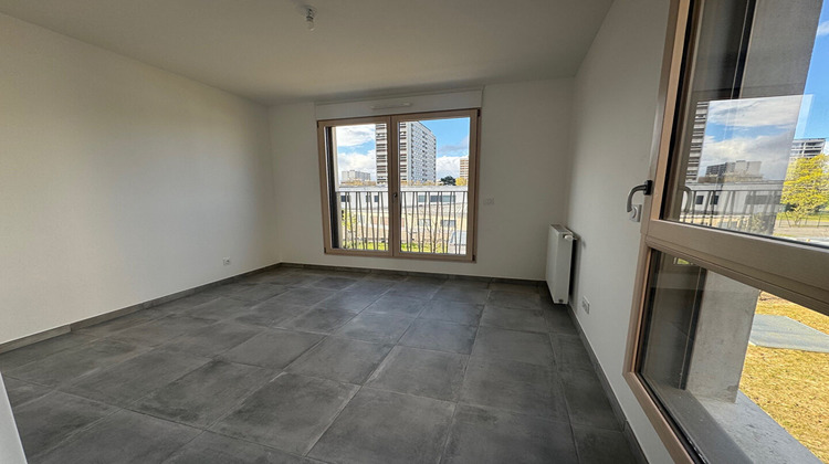 Ma-Cabane - Location Appartement RILLIEUX-LA-PAPE, 67 m²