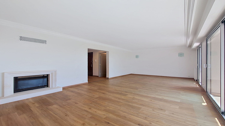 Ma-Cabane - Location Appartement RILLIEUX-LA-PAPE, 82 m²