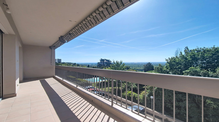 Ma-Cabane - Location Appartement RILLIEUX-LA-PAPE, 82 m²