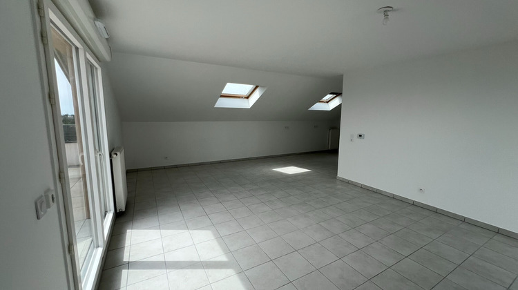 Ma-Cabane - Location Appartement RILLIEUX-LA-PAPE, 56 m²