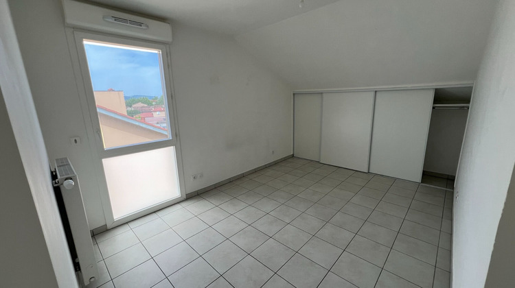 Ma-Cabane - Location Appartement RILLIEUX-LA-PAPE, 56 m²