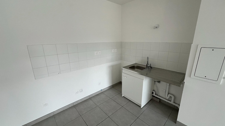 Ma-Cabane - Location Appartement RILLIEUX-LA-PAPE, 70 m²