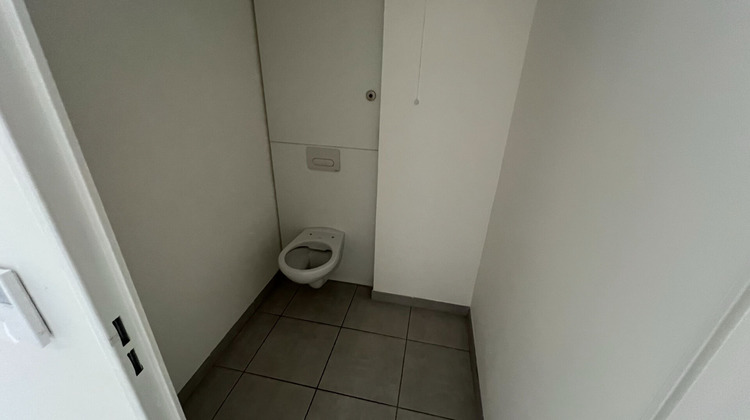 Ma-Cabane - Location Appartement RILLIEUX-LA-PAPE, 70 m²