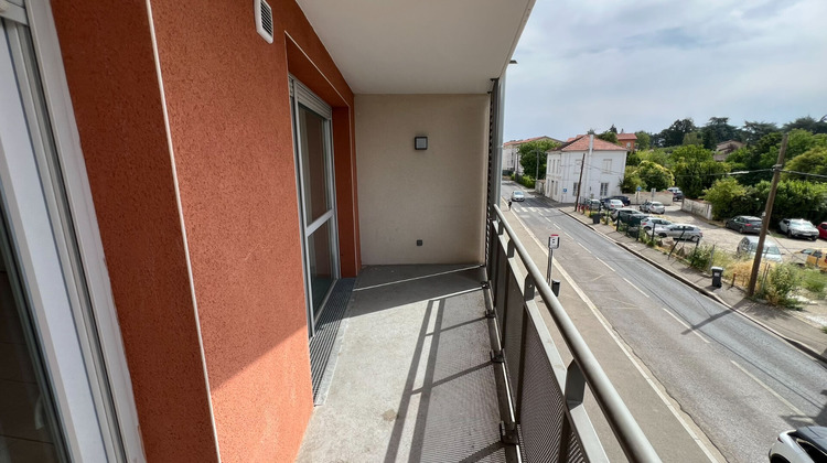Ma-Cabane - Location Appartement RILLIEUX-LA-PAPE, 70 m²