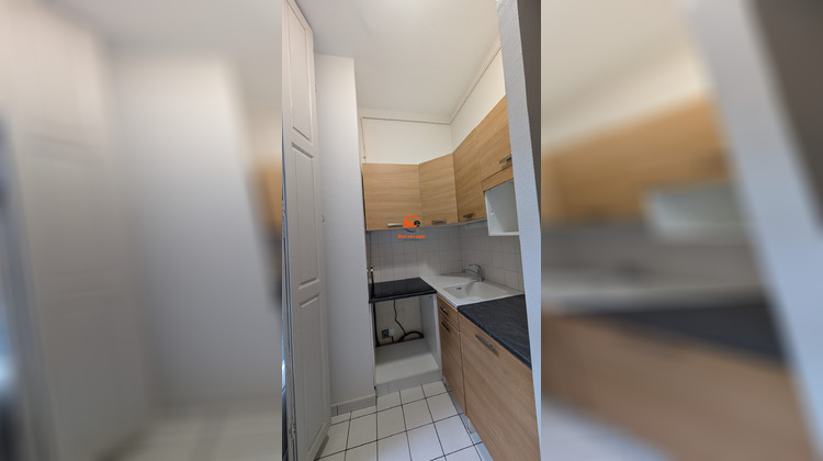 Ma-Cabane - Location Appartement Riom, 32 m²