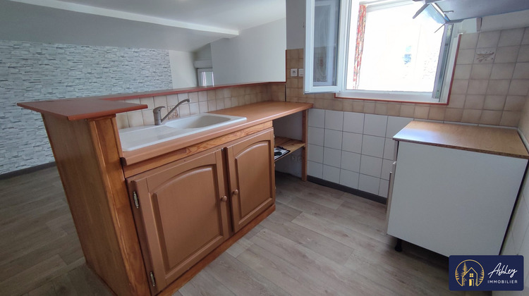Ma-Cabane - Location Appartement Riom-ès-Montagnes, 45 m²