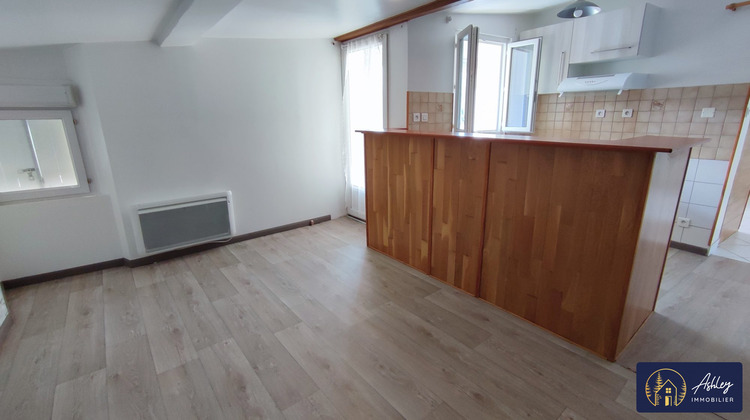 Ma-Cabane - Location Appartement Riom-ès-Montagnes, 45 m²