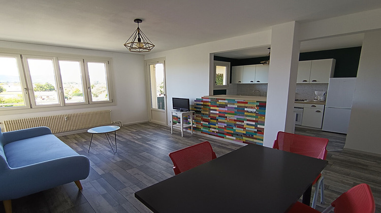 Ma-Cabane - Location Appartement RIORGES, 59 m²