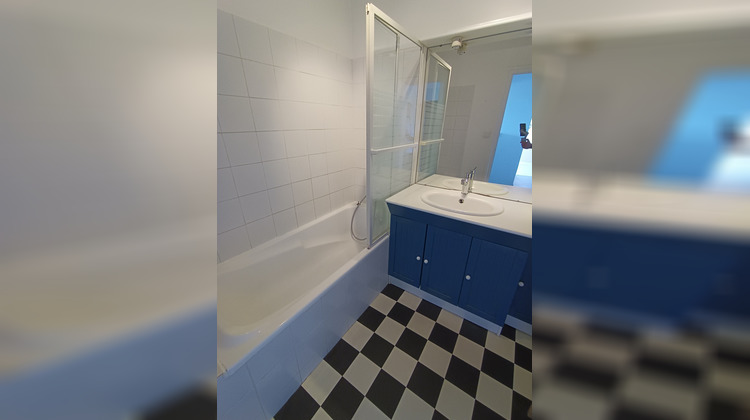 Ma-Cabane - Location Appartement RIORGES, 59 m²