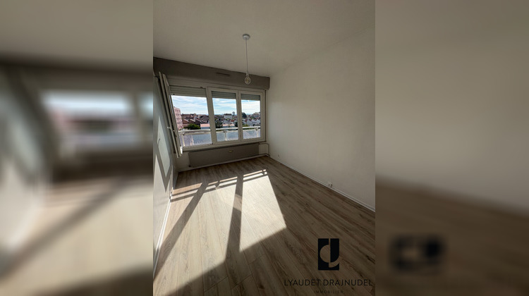Ma-Cabane - Location Appartement RIORGES, 49 m²