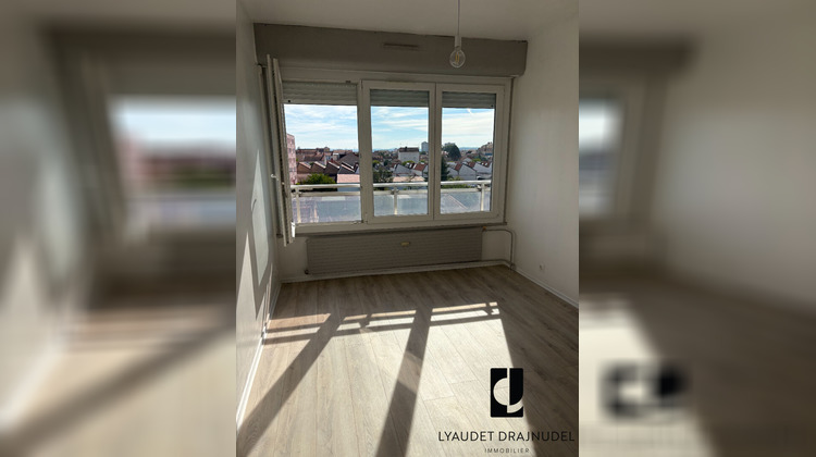 Ma-Cabane - Location Appartement RIORGES, 49 m²