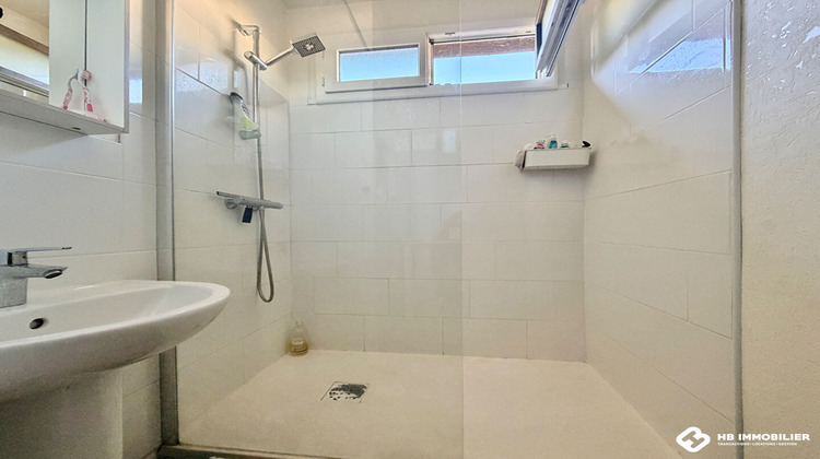 Ma-Cabane - Location Appartement RIORGES, 43 m²