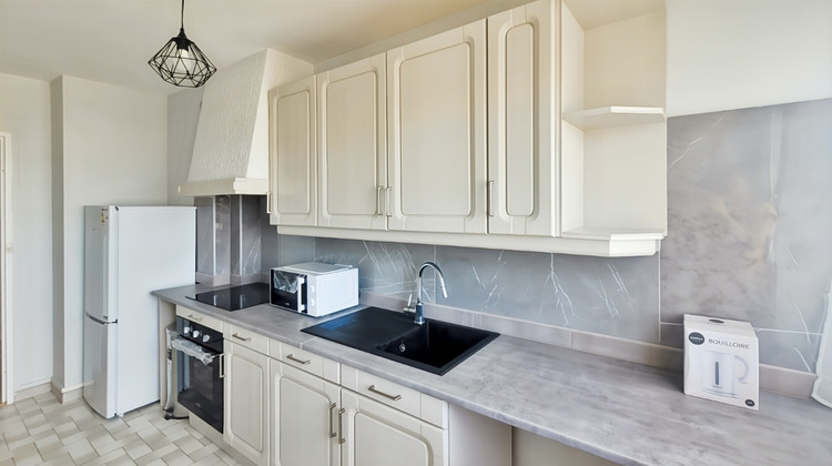 Ma-Cabane - Location Appartement RIS ORANGIS, 45 m²