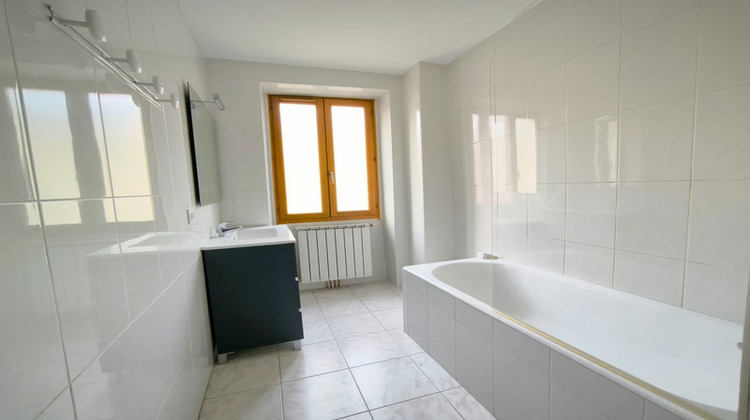 Ma-Cabane - Location Appartement RIVE DE GIER, 68 m²